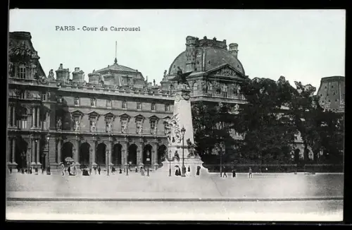 AK Paris, Cour du Carrousel avec bâtiments historiques et monument central
