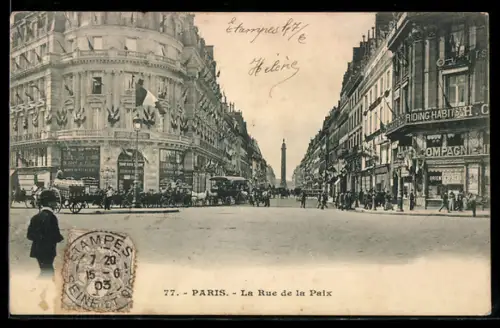 AK Paris, La Rue de la Paix avec vue sur le trafic et les bâtiments alentours