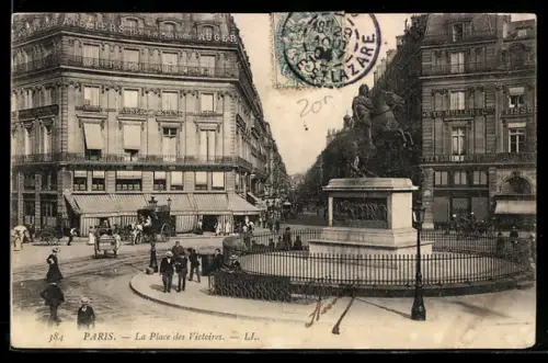 AK Paris, La Place des Victoires avec statue équestre et bâtiments environnants