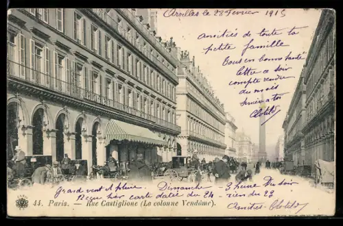 AK Paris, Rue Castiglione et la colonne Vendôme avec fiacres et passants