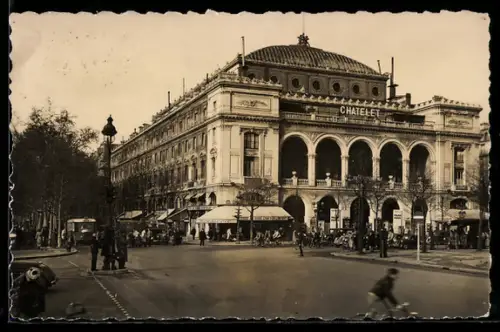 AK Paris, Théâtre du Châtelet et vie animée dans la rue