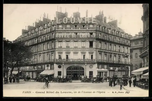 AK Paris, Grand Hôtel du Louvre, vue de l`Avenue de l`Opéra