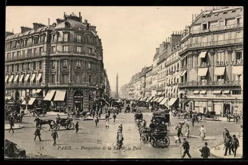 AK Paris, Perspective de la Rue de la Paix avec voitures et piétons animés