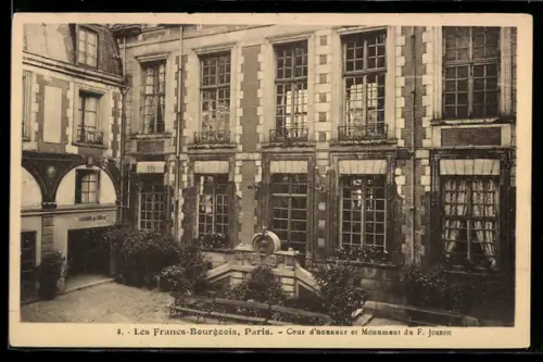 AK Paris, Cour d`honneur et Monument de F. Joseph, Les Francs-Bourgeois