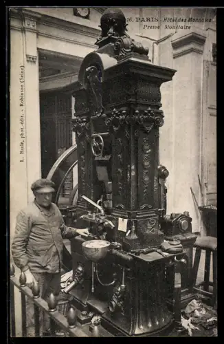 AK Paris, Hôtel des Monnaies, Presse monétaire avec ouvrier
