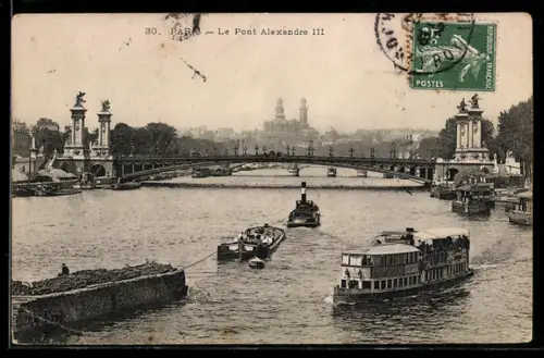 AK Paris, Le Pont Alexandre III et la Seine avec bateaux et péniches