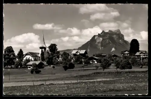 AK Aeschi /Tunersee, Kirche mit Sigriswiler Rothorn