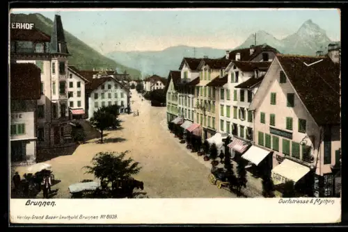 AK Brunnen, Blick in die Dorfstrasse und Mythen