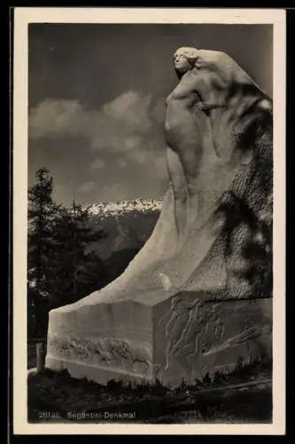 AK St. Moritz, Segantini-Denkmal mit Bergkette