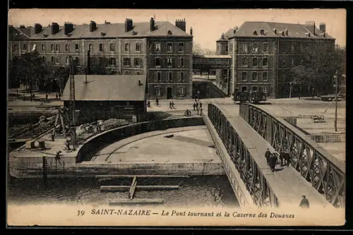AK Saint-Nazaire, Le Pont tournant et la Caserne des Douanes
