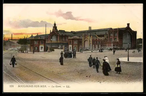 AK Boulogne-sur-Mer, la gare, Bahnhof