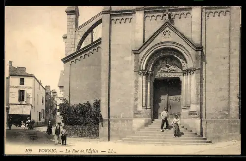 AK Pornic, La Rue de l`Église