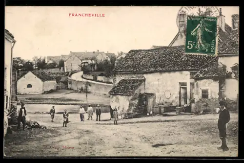 AK Francheville, Strassenpartie im Ort