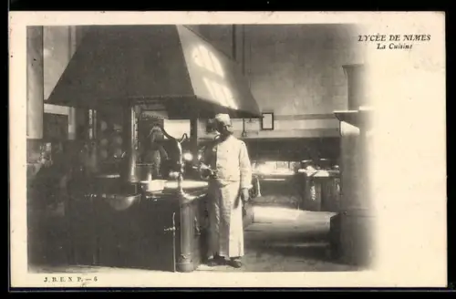 AK Nimes, Le Lycée, La Cuisine