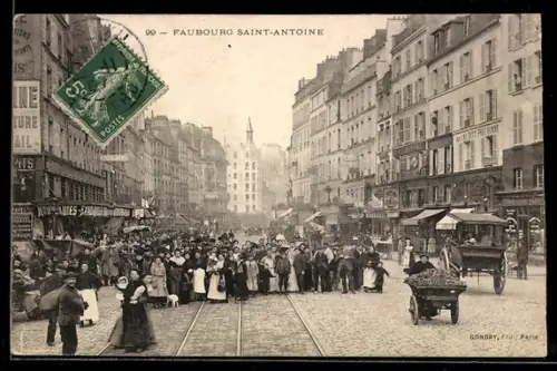 AK Paris, Animation au Faubourg Saint-Antoine avec passants et charrettes