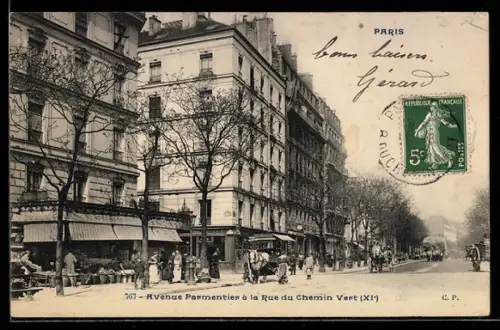 AK Paris, Avenue Parmentier à la Rue du Chemin Vert, scène animée avec passants et boutiques