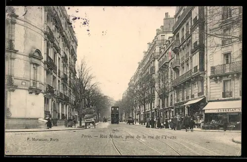 AK Paris, Rue Mozart, prise de la rue de l`Yvette avec tramway et passants