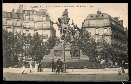 AK Paris, Place et Monument de Victor-Hugo