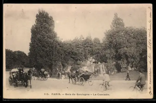 AK Paris, Bois de Boulogne, La Cascade, scènes de promenade avec chevaux et vélos