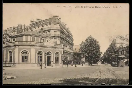 AK Paris, Gare de l`Avenue Henri Martin et tramway sur la voie