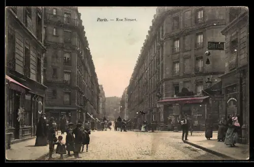 AK Paris, Rue Simart avec des passants et bâtiments haussmanniens