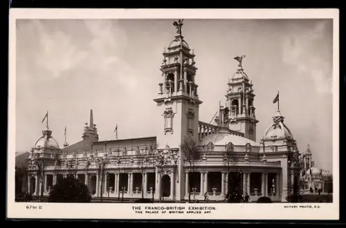 AK The Franco-British Exhibition, The Palace of British Applied Art