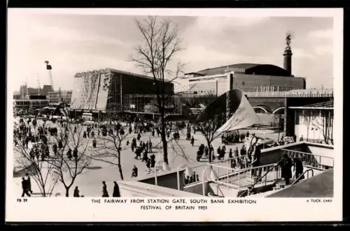 AK London, South Bank Exhibition, Festival of Britain 1951, The Fairway from Station Gate, Ausstellung