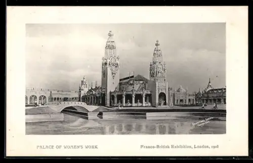 AK London, Franco-British Exhibition 1908, Palace of Women`s Work, Ausstellung
