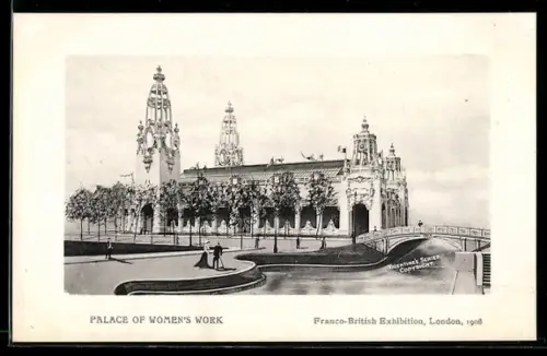 AK London, Franco-British Exhibition 1908, Palace of Women`s Work, Ausstellung