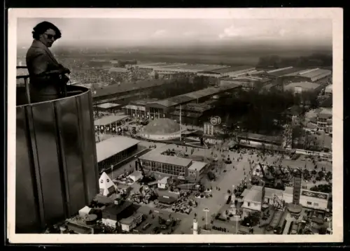 AK Hannover, Blick vom Hermes-Turm auf die Messe