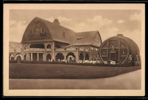 AK Leipzig, Internationale Baufachausstellung mit Sonderausstellungen 1913, Bayerische Bierhalle mit Riesenfass