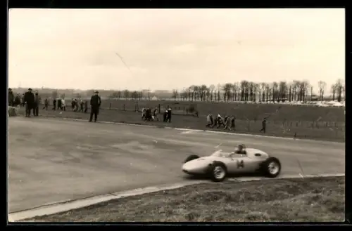 Foto-AK Brüssel, Wolfgang Seidel im Porsche 718 Formel 1 Grand Prix 1962