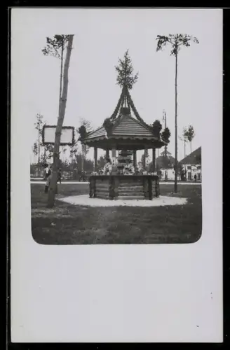 Foto-AK München, XV. Bundesschiessen des Schützenvereins im Jahr 1906, Pavillon zum Getränkeausschank, Schützenfest