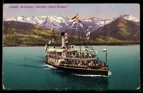 AK Bodensee, Dampfer Stadt Bregenz vor Gebirgspanorama