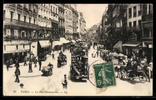 AK Paris, La Rue Montmartre animée avec tramway et calèches