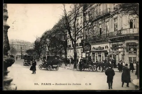 AK Paris, Boulevard des Italiens avec voitures et passants animés