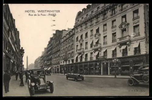 AK Paris, Hôtel Westminster et voitures sur la Rue de la Paix