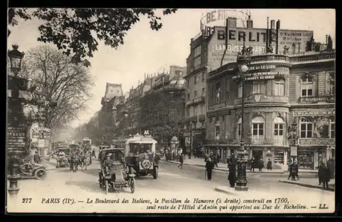 AK Paris, Le Boulevard des Italiens et le Pavillon de Hanovre construit en 1760