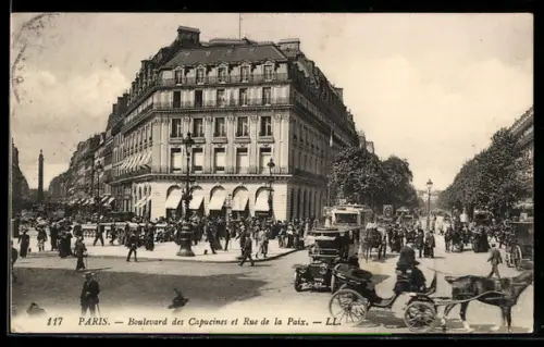 AK Paris, Boulevard des Capucines et Rue de la Paix, animation urbaine avec voitures et piétons