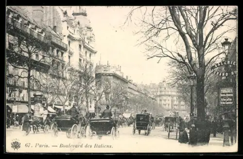 AK Paris, Boulevard des Italiens avec fiacres et passants
