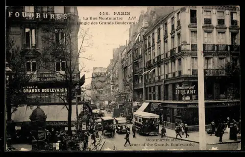 AK Paris, La Rue Montmartre à l`angle des Grands Boulevards avec tramway et voitures