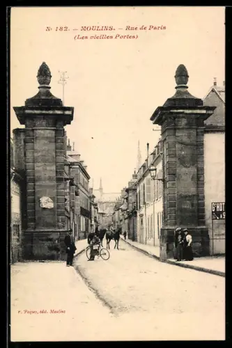 AK Moulins, Rue de Paris, Les vieilles Portes