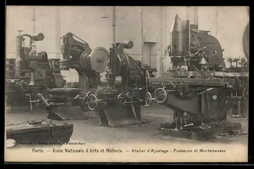 AK Paris, Ecole Nationale d`Arts et Métiers, Atelier d`Ajustage: Fraiseuse et Mortaiseuses
