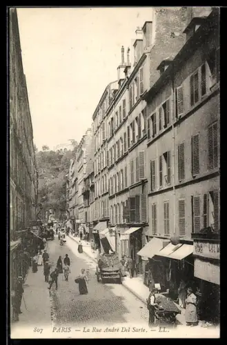 AK Paris, La Rue André Del Sarte avec passants et boutiques animées