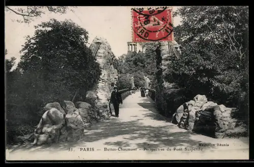 AK Paris, Buttes-Chaumont, Perspective du Pont Suspendu