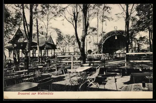 AK Lübeck, An der Gasthaus-Brauerei Walkmühle, Gartenpartie