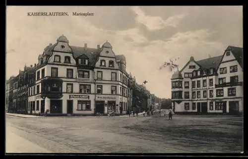 AK Kaiserslautern, Marienplatz mit St. Marien Apotheke