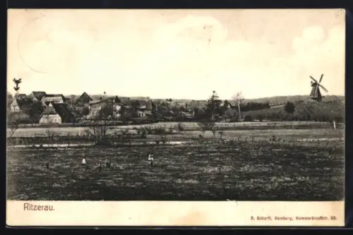 AK Ritzerau, Blick auf die Ortschaft und die Windmühle