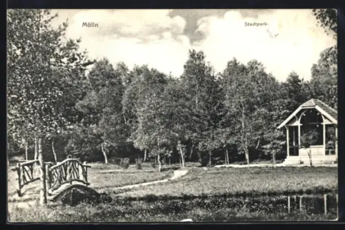 AK Mölln, Partie im Stadtpark mit Pavillon