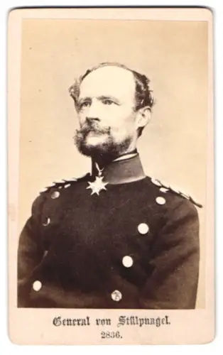 Fotografie unbekannter Fotograf und Ort, General von Stülpnagel im Überrock mit Pour le Merite